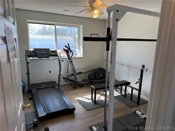 $199,900 | 575 Park Pl Drive, Unit 2B, Kaiser, MO 65047