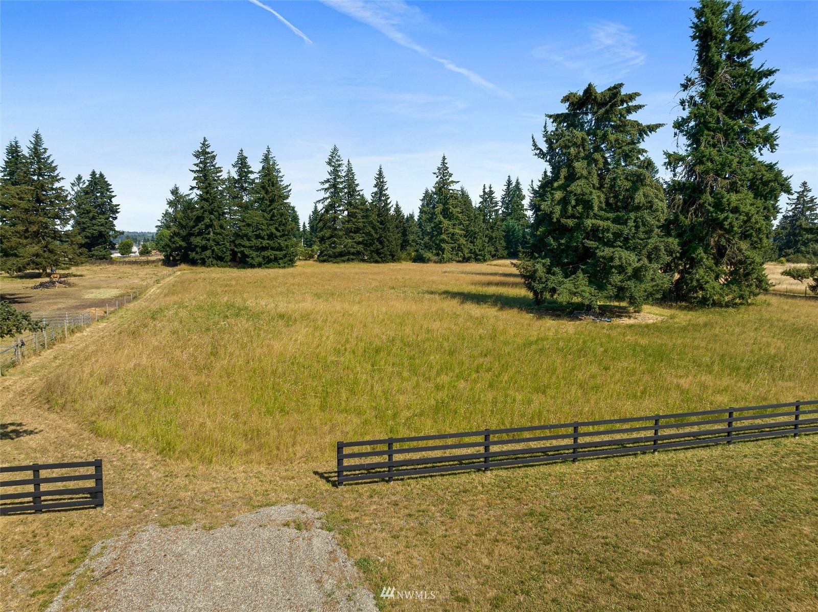 16622 Leitner Road Southwest Rochester, WA 98579 - Photo 28 of 29 a view of a tennis court