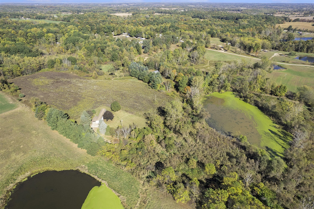 11480 North Adams Road North Adams, MI 49262 - Photo 21 of 28