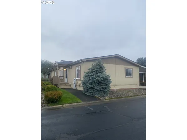 $269,900 | 51459 Westlake Drive, Unit 102, Scappoose, OR 97056