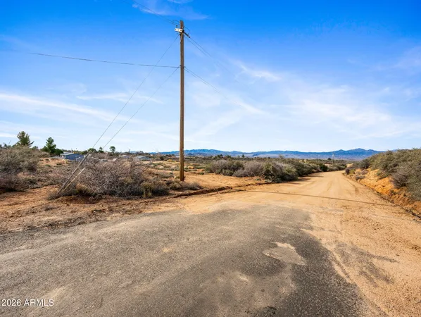 $54,000 | 7565 Derry Drive, Unit 9, Kirkland, AZ 86332