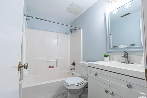 $225,000 | 1204 Sunchase Drive, Lawrence, KS 66044