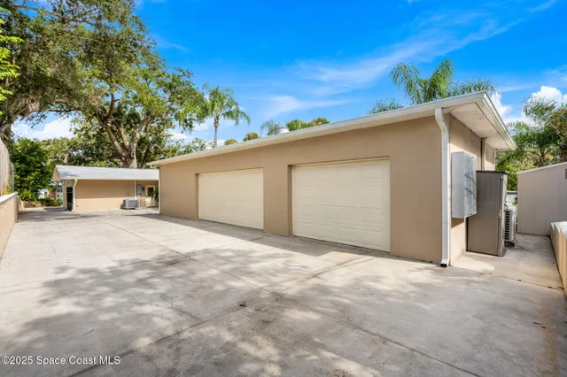 $624,900 | 121 South Twin Lakes Road, Cocoa, FL 32926