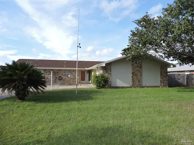 $2,100 | 12134 Longwood Drive, Pensacola, FL 32507