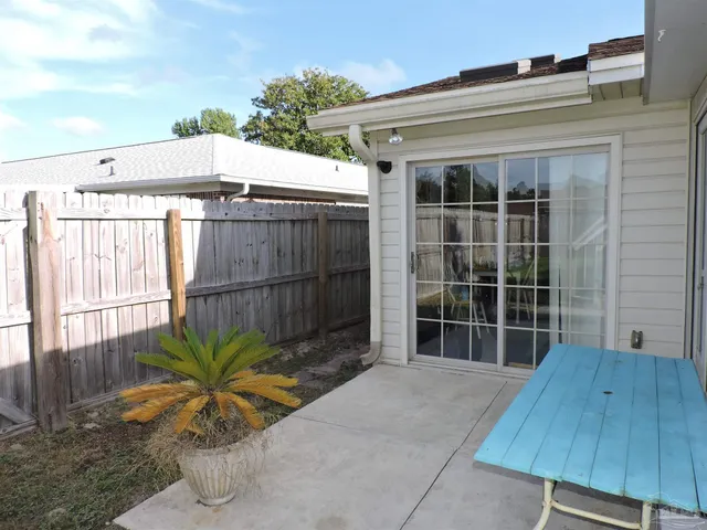 $2,100 | 12134 Longwood Drive, Pensacola, FL 32507