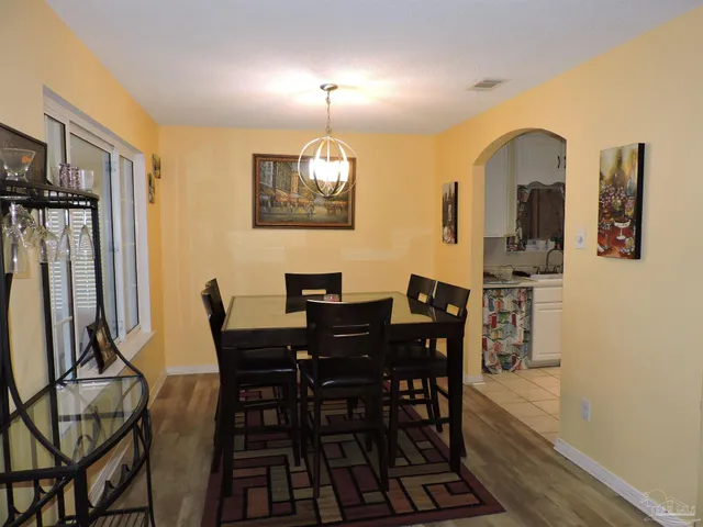 $2,100 | 12134 Longwood Drive, Pensacola, FL 32507