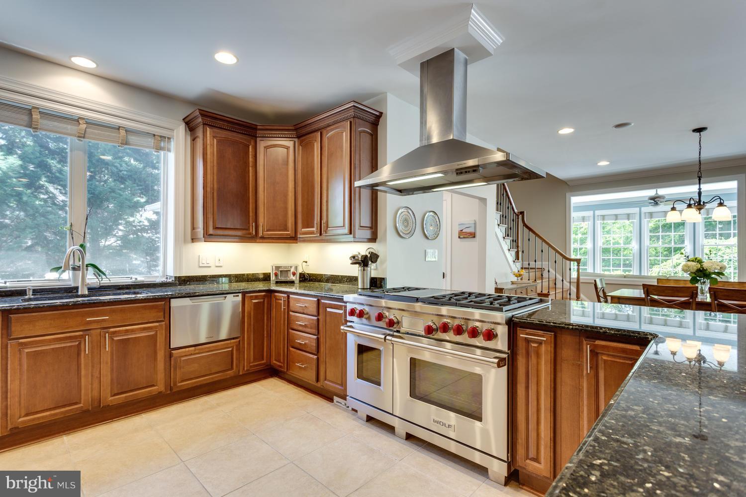 7205 Matthew Mills Road McLean, VA 22101 - Photo 7 of 30 Kitchen
