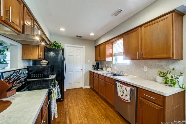 $375,000 | 8180 Fm 2146, Jourdanton, TX 78026