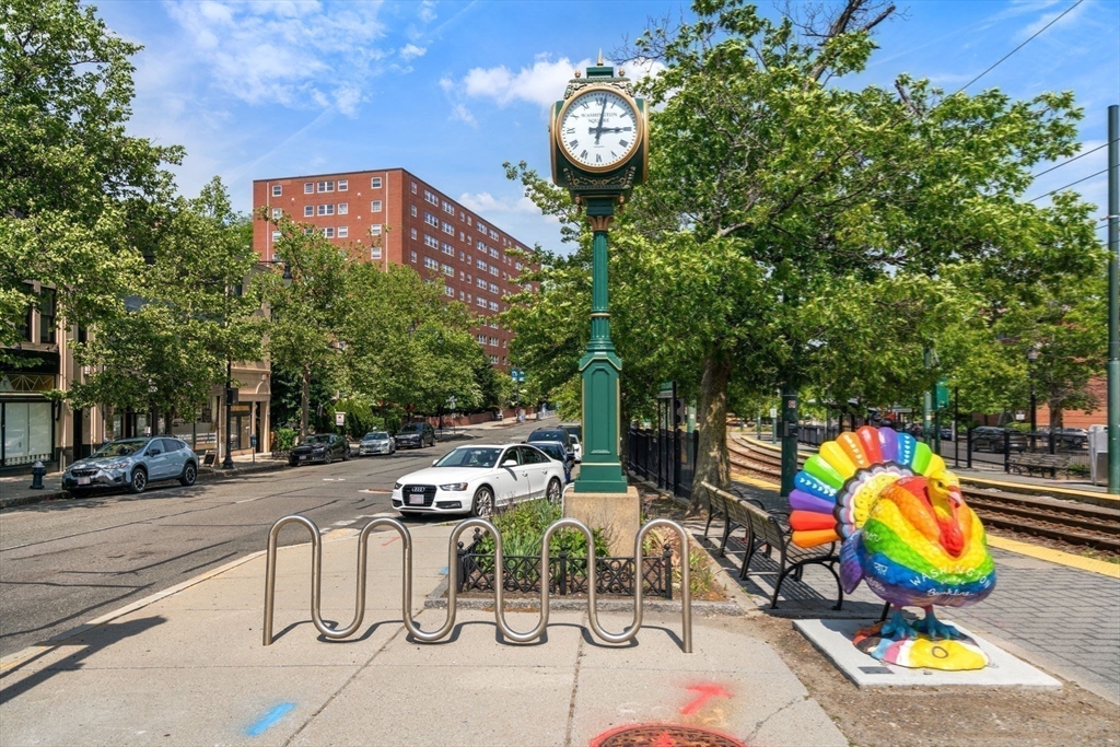 1600 Beacon Street, Unit 807 Brookline, MA 02446 - Photo 9 of 14