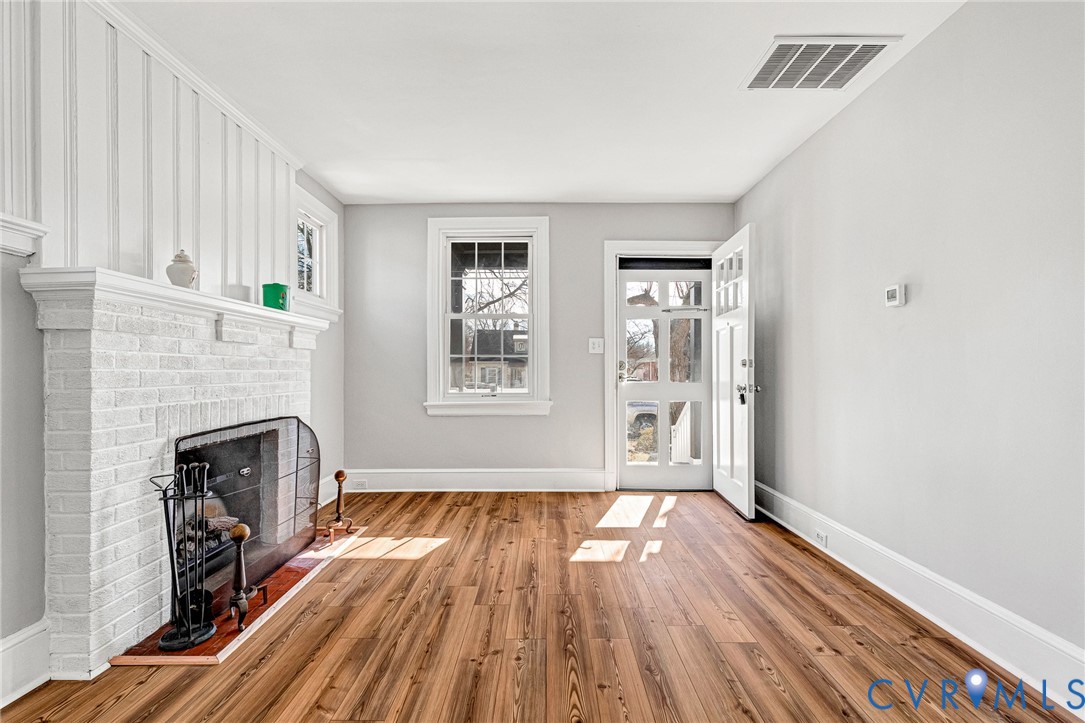 2110 Maplewood Road Henrico, VA 23228 - Photo 5 of 40