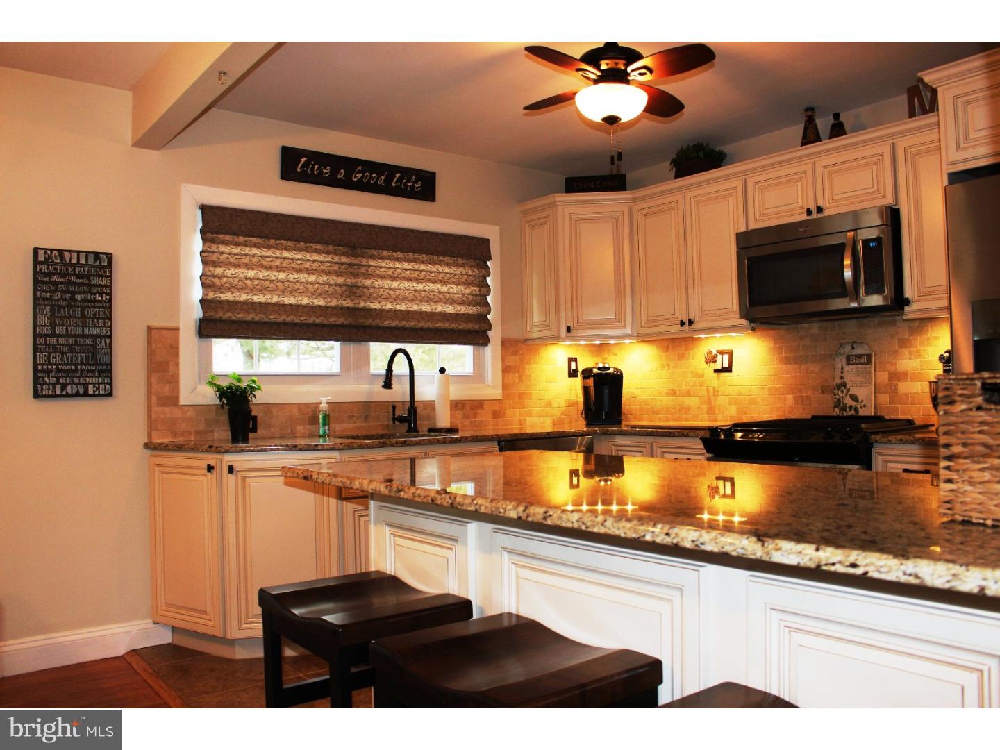 1139 Norwalk Road Philadelphia, PA 19115 - Photo 8 of 24 Kitchen