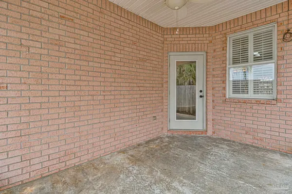 $450,000 | 4146 Oak Pointe Drive, Gulf Breeze, FL 32563