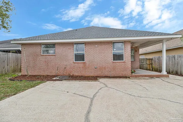 $450,000 | 4146 Oak Pointe Drive, Gulf Breeze, FL 32563