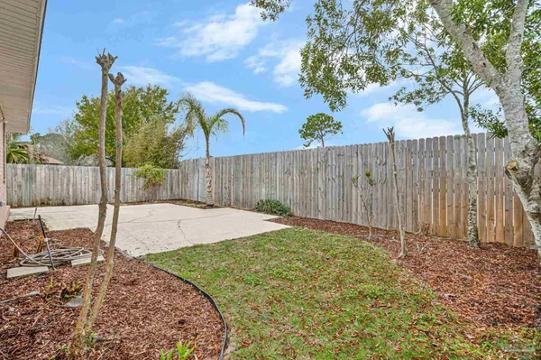 $450,000 | 4146 Oak Pointe Drive, Gulf Breeze, FL 32563