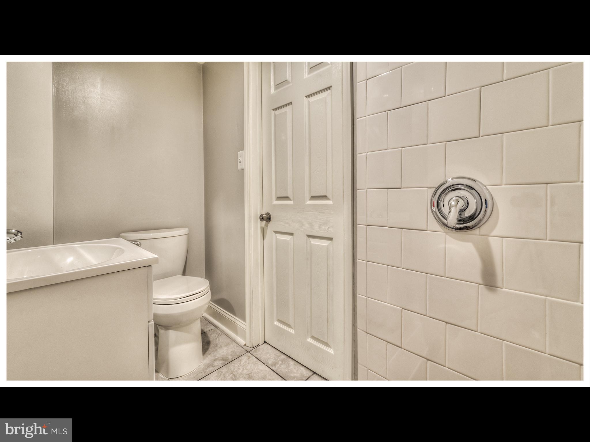 3907 Annellen Road Baltimore, MD 21215 - Photo 22 of 30 Bath