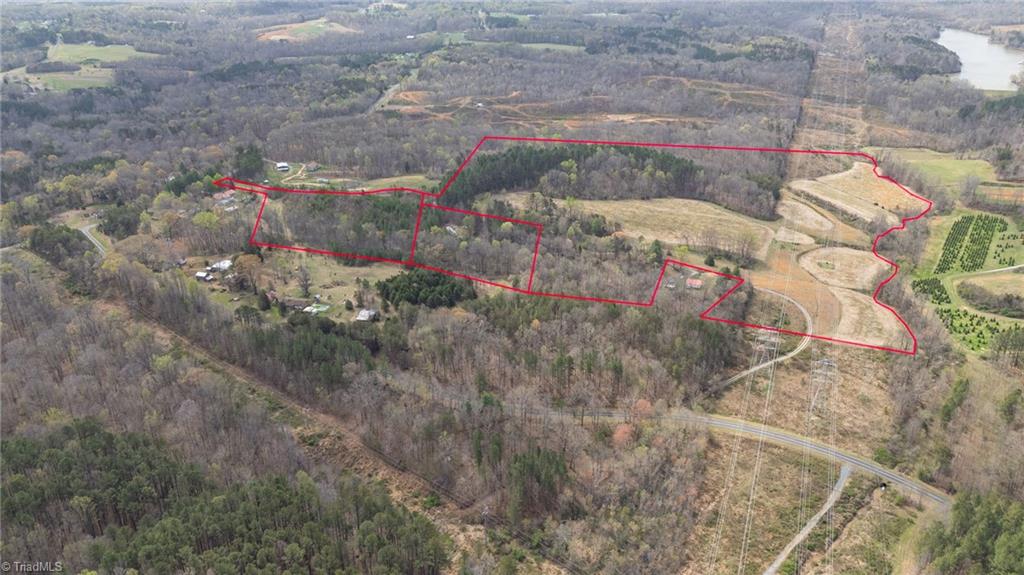 6988 Salem Chapel Road Walnut Cove, NC 27052 - Photo 5 of 7