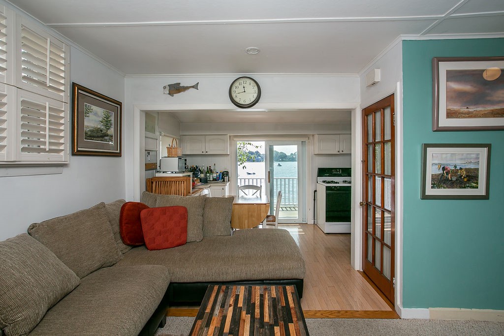 269 Riverside Street Portsmouth, RI 02871 - Photo 15 of 30