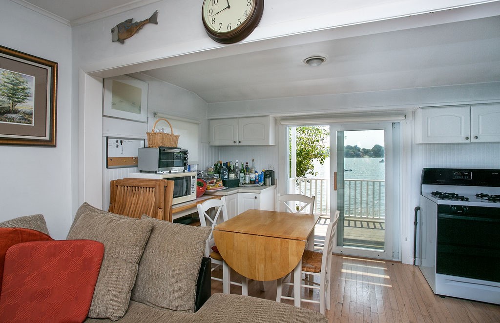 269 Riverside Street Portsmouth, RI 02871 - Photo 16 of 30