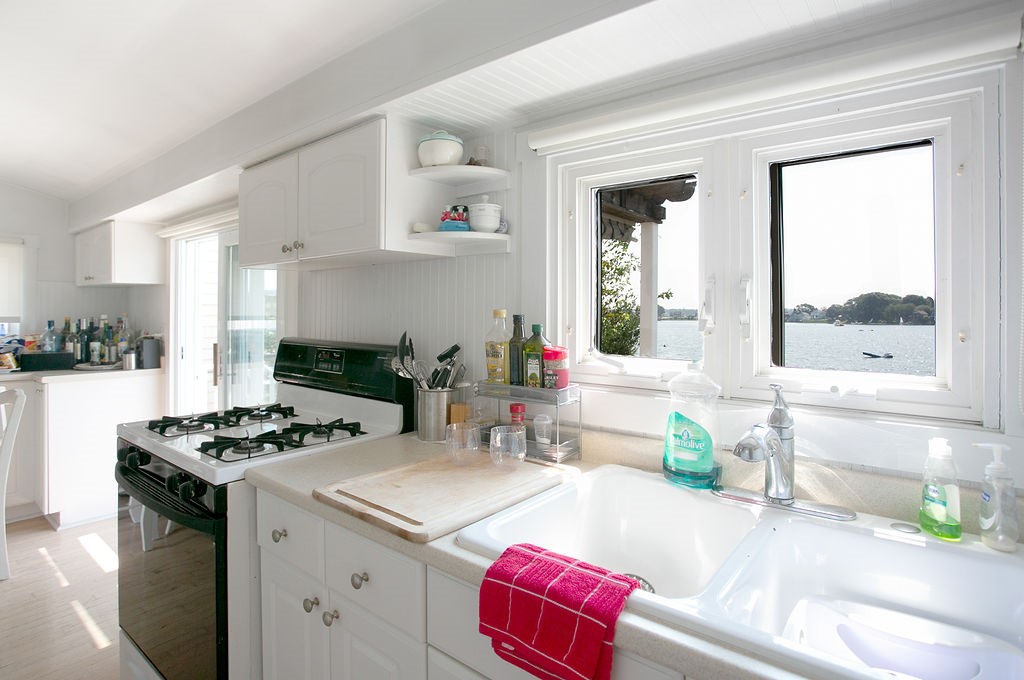 269 Riverside Street Portsmouth, RI 02871 - Photo 19 of 30