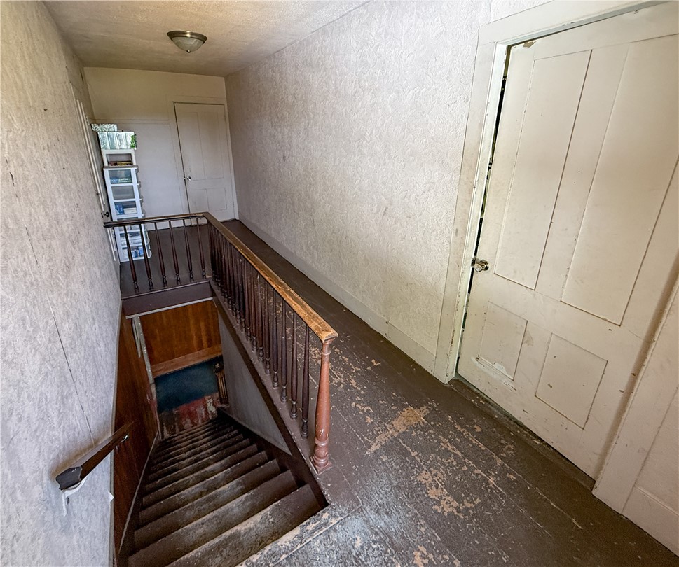 953 Howland Road Manchester, NY 14548 - Photo 20 of 40 staircase off of great room