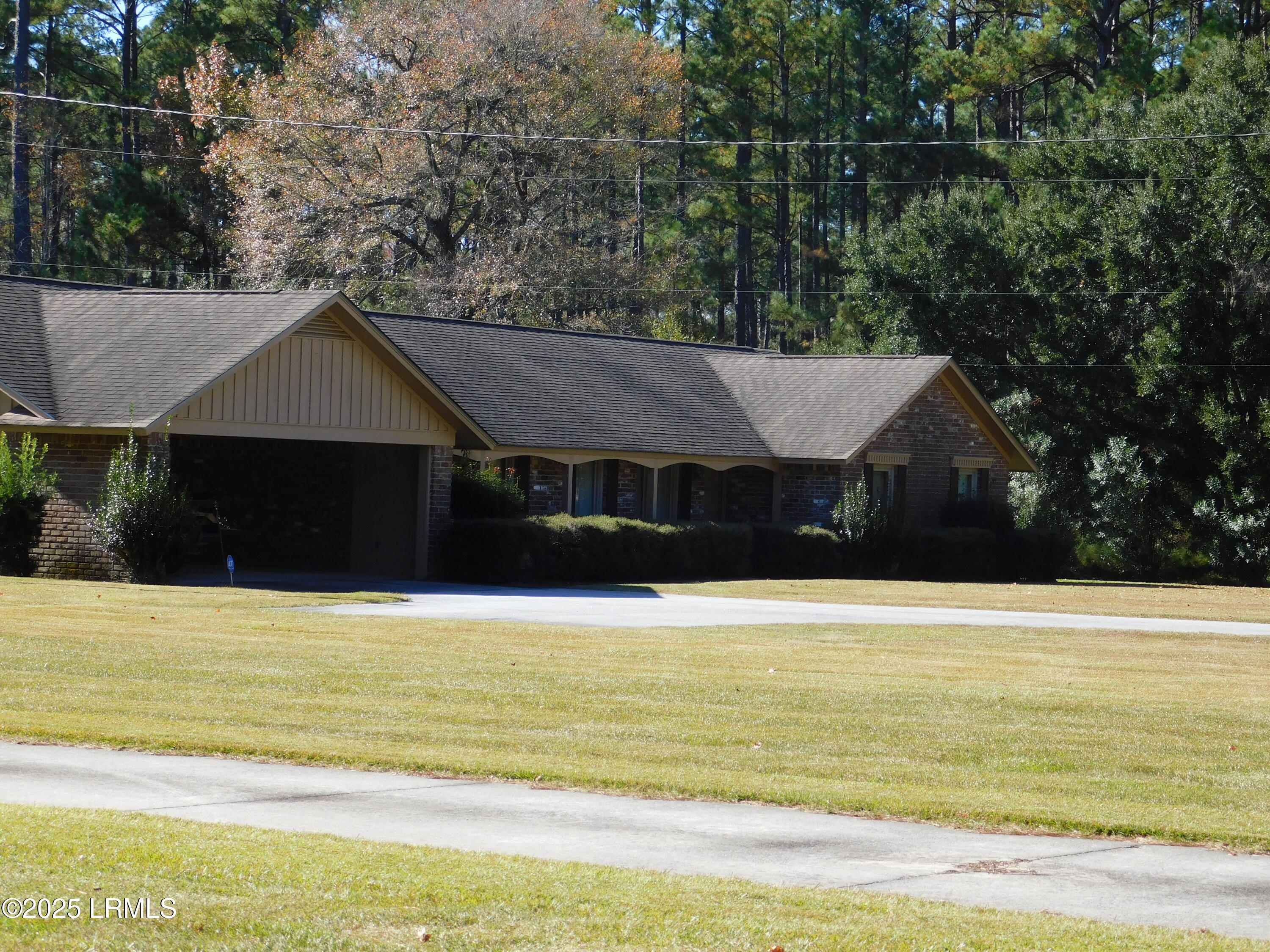 1608 Smiths Crossing Ridgeland, SC 29936 - Photo 2 of 35 DSCN6666
