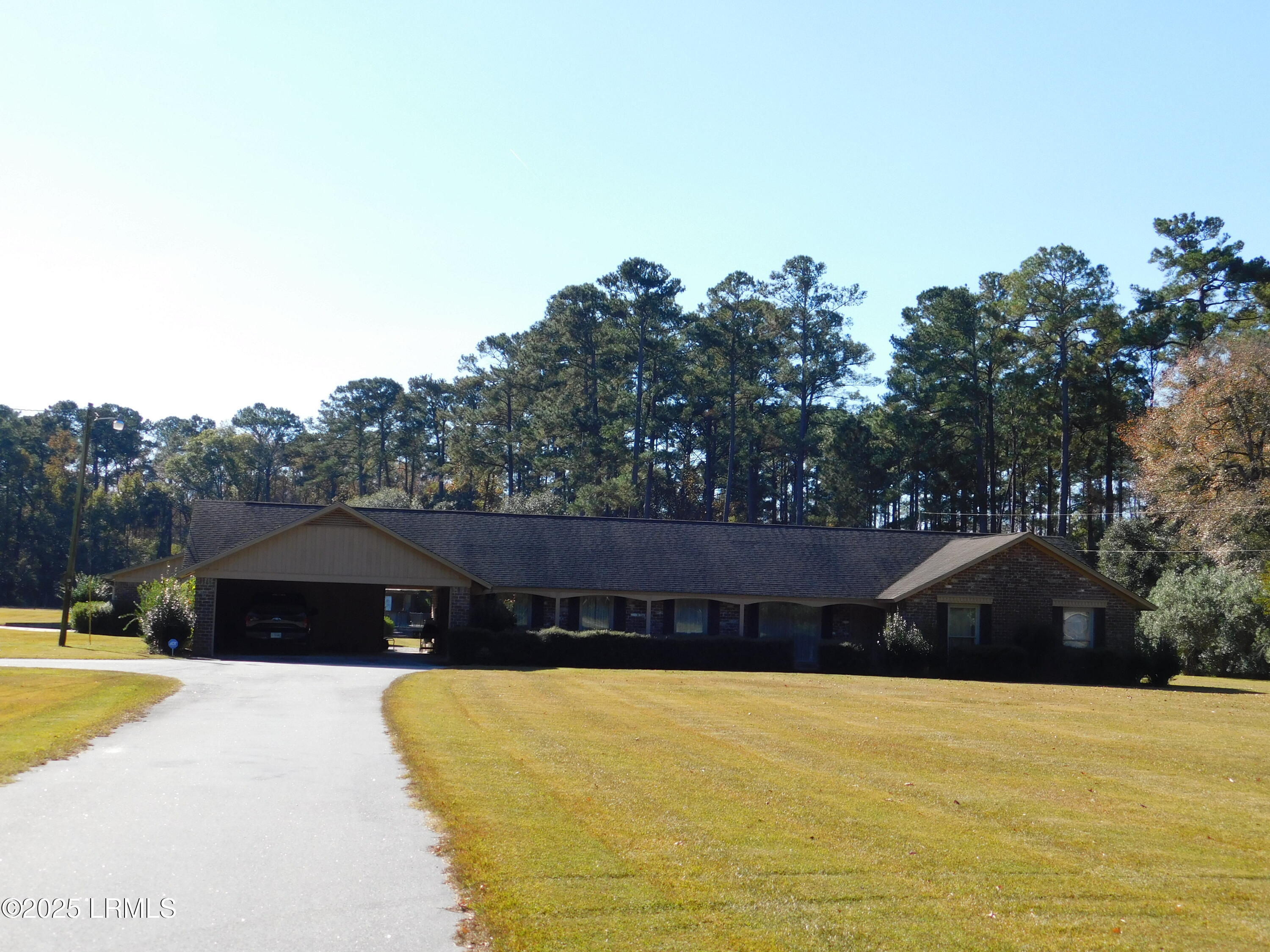 1608 Smiths Crossing Ridgeland, SC 29936 - Photo 4 of 35 DSCN6646