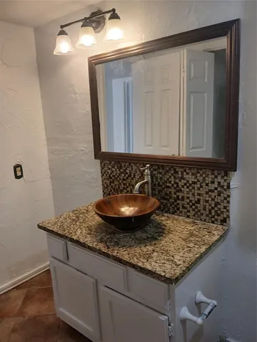 $900 | 9601 Forest Lane, Unit 822H, Dallas, TX 75243