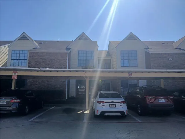 $900 | 9601 Forest Lane, Unit 822H, Dallas, TX 75243