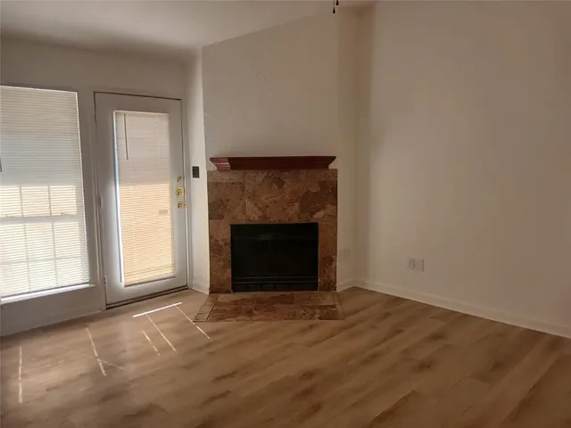 $900 | 9601 Forest Lane, Unit 822H, Dallas, TX 75243