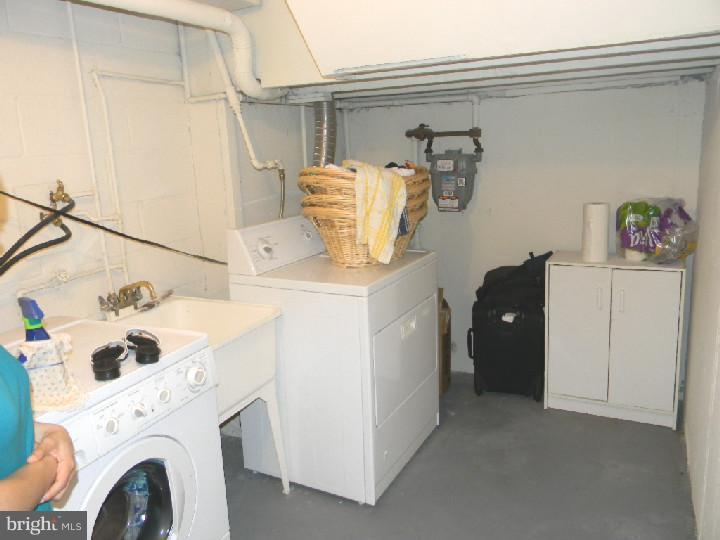 3248 Morrell Avenue Philadelphia, PA 19114 - Photo 17 of 19 Laundry Room