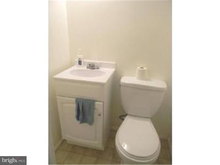 3248 Morrell Avenue Philadelphia, PA 19114 - Photo 18 of 19 Half Bath