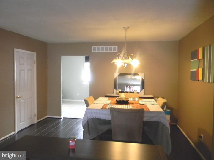 3248 Morrell Avenue Philadelphia, PA 19114 - Photo 8 of 19 Dining Room
