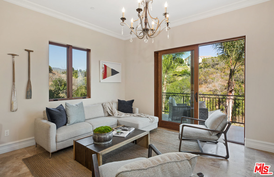 6280 Zumirez Drive Malibu, CA 90265 - Photo 33 of 54