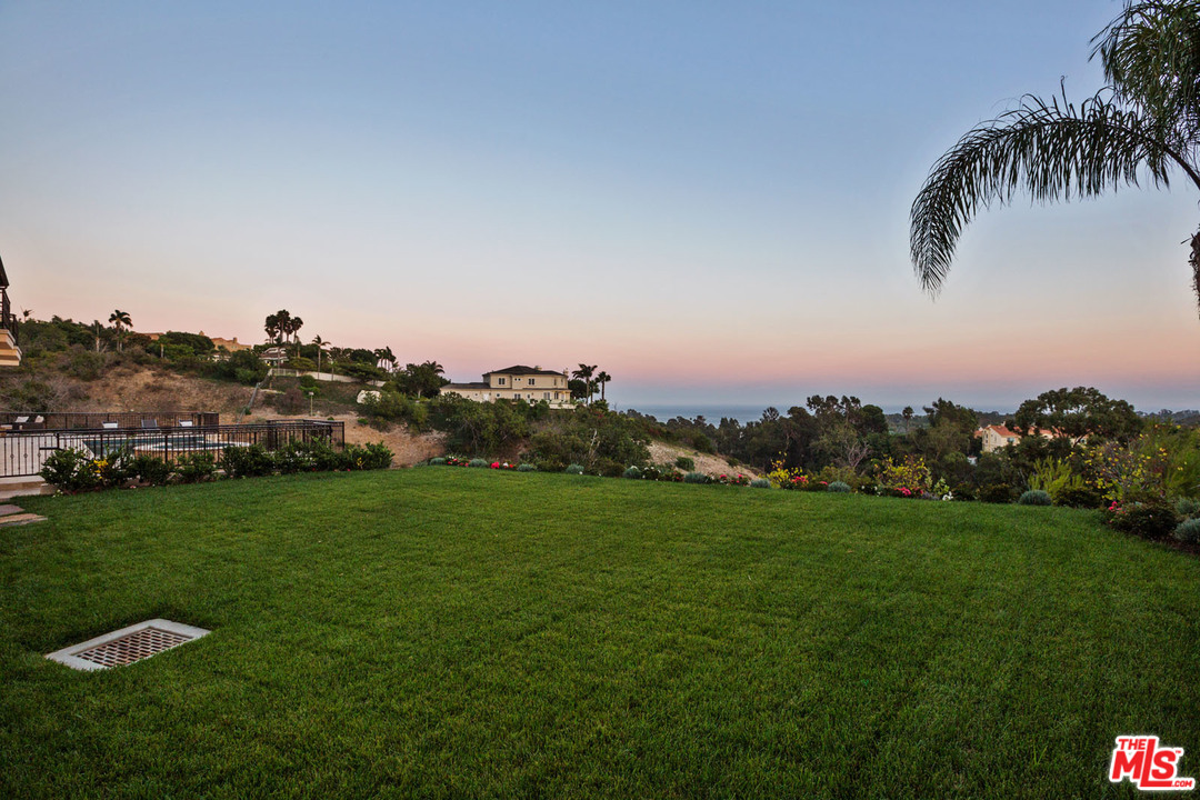 6280 Zumirez Drive Malibu, CA 90265 - Photo 54 of 54