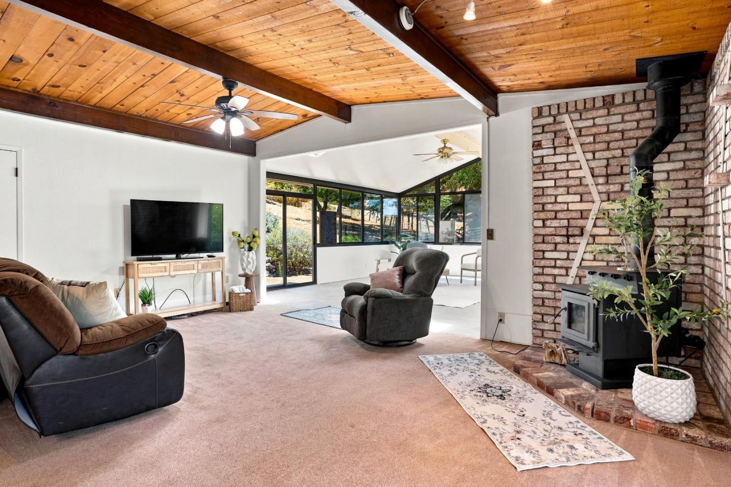2063 Cox Road Aptos, CA 95003 - Photo 15 of 26 Gallery Image 15