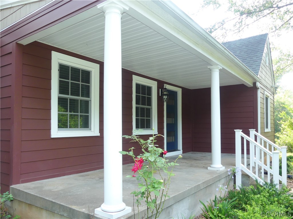 272 Germantown Road Keysville, VA 23947 - Photo 6 of 34 a front view of a house with a yard