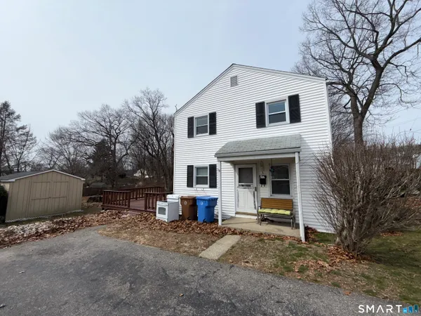 $2,300 | 5 Ann Avenue, Unit 5, Shelton, CT 06484