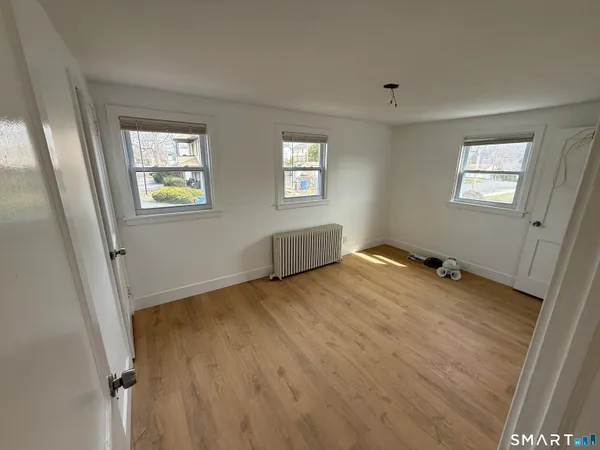 $2,300 | 5 Ann Avenue, Unit 5, Shelton, CT 06484
