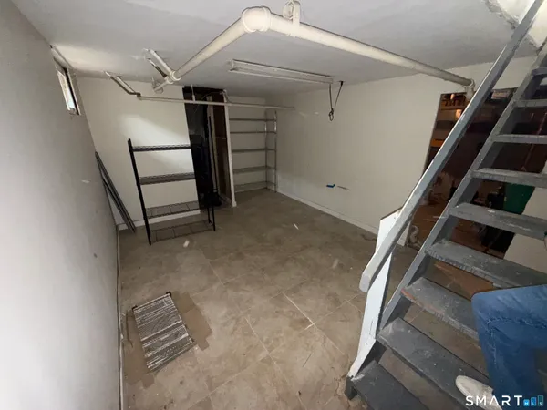 $2,300 | 5 Ann Avenue, Unit 5, Shelton, CT 06484