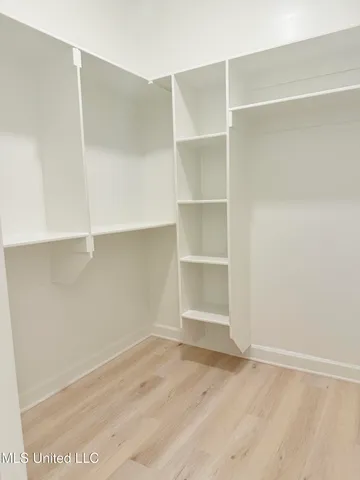 $383,000 | 3141 Winterwood Drive, Hernando, MS 38632