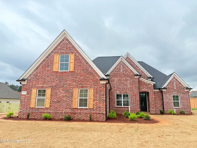 $383,000 | 3141 Winterwood Drive, Hernando, MS 38632