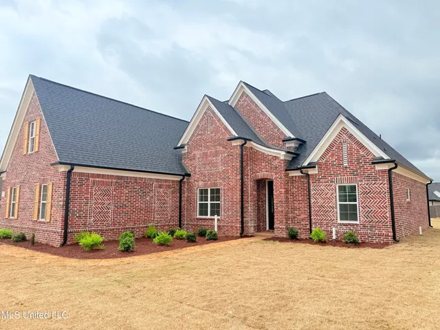 $383,000 | 3141 Winterwood Drive, Hernando, MS 38632