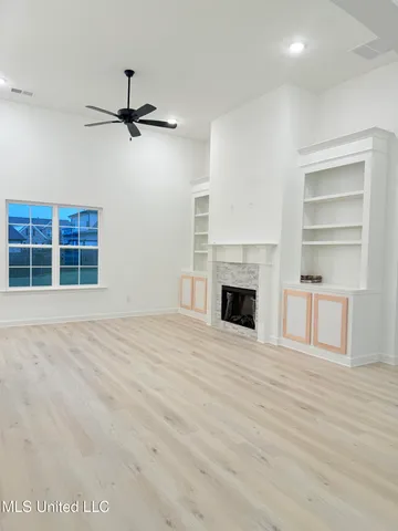 $383,000 | 3141 Winterwood Drive, Hernando, MS 38632