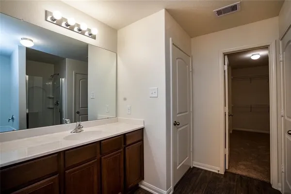 $1,825 | 208 Autumn Berry Lane, Brookshire, TX 77423