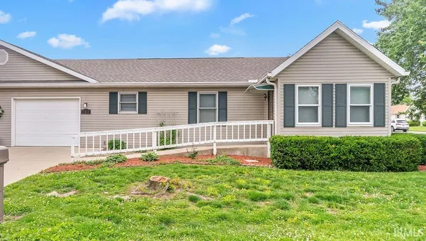 $224,900 | 122 South East Street, Spencer, IN 47460