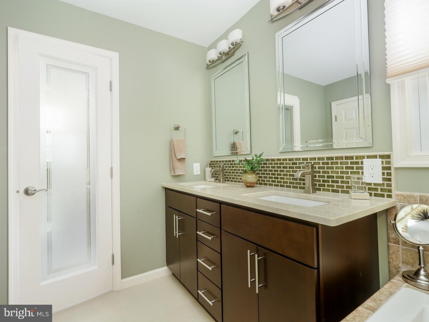 1267 Fountain Road Newtown, PA 18940 - Photo 15 of 23 Master Bathroom
