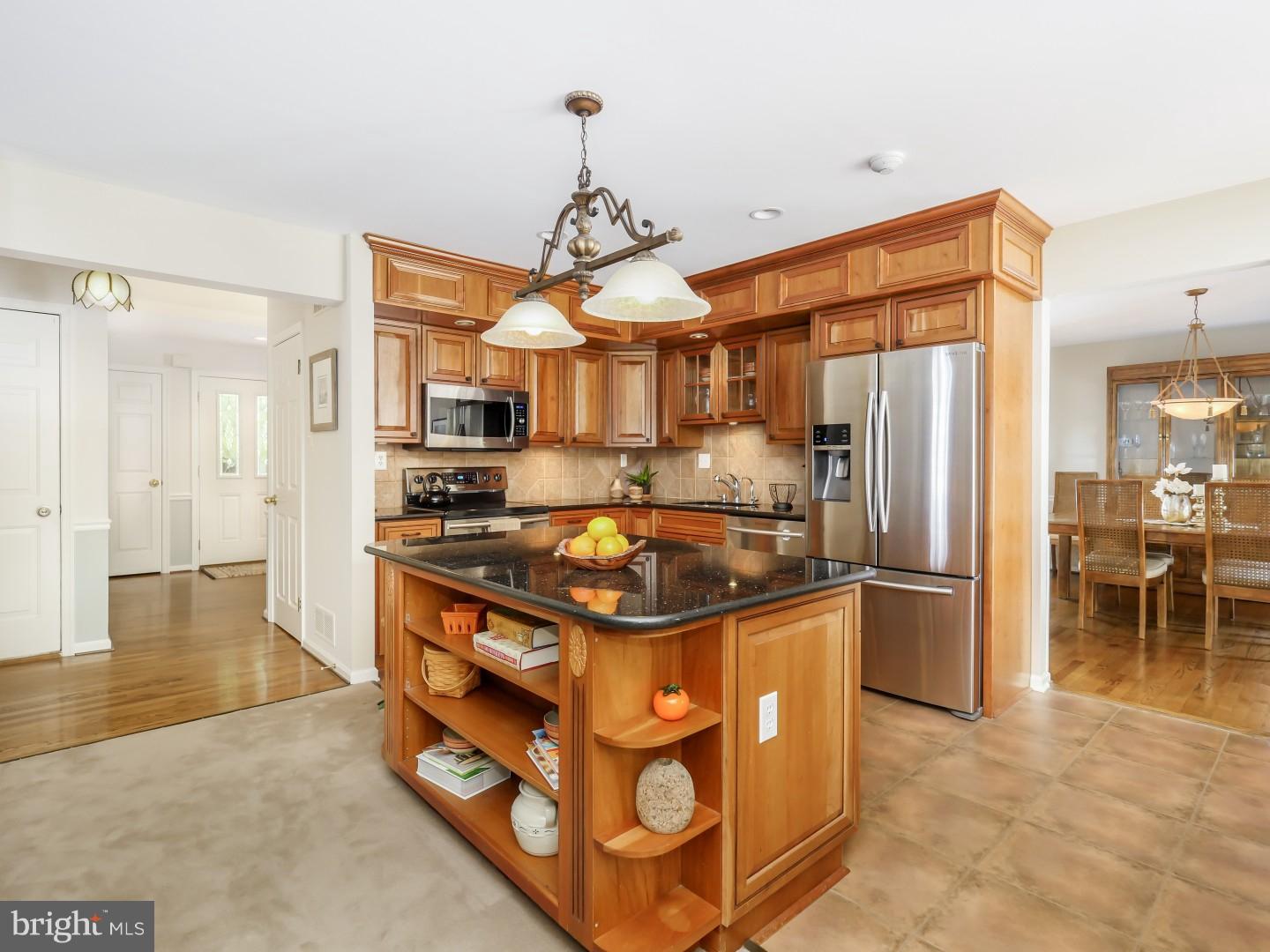1267 Fountain Road Newtown, PA 18940 - Photo 8 of 23 Kitchen