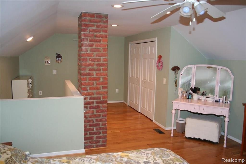 3270 Cumberland Road Berkley, MI 48072 - Photo 8 of 23