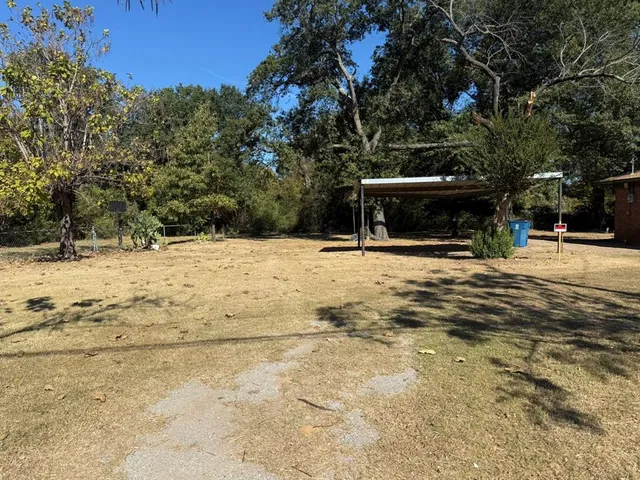 a view of outdoor space yard and pathway