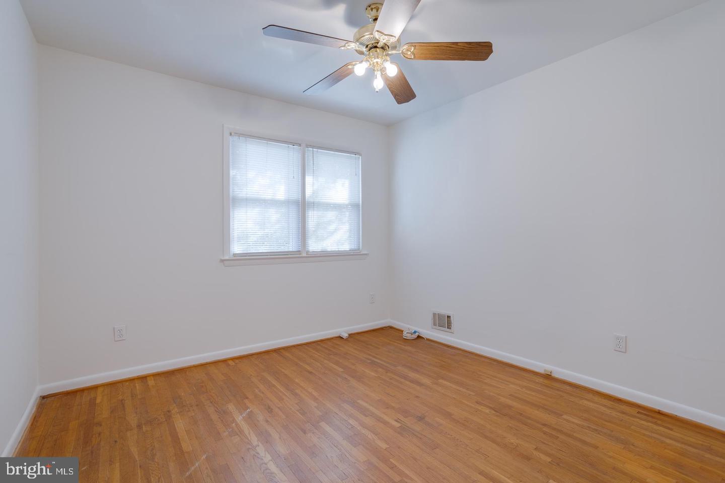 7117 Hadlow Court Springfield, VA 22152 - Photo 23 of 36